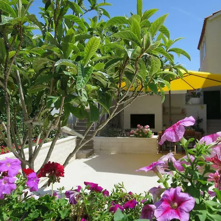 Apartments Kuzmanic Omiš Extérieur photo